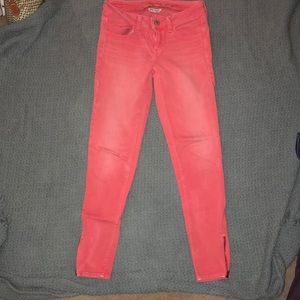 American Eagle Coral Jeans